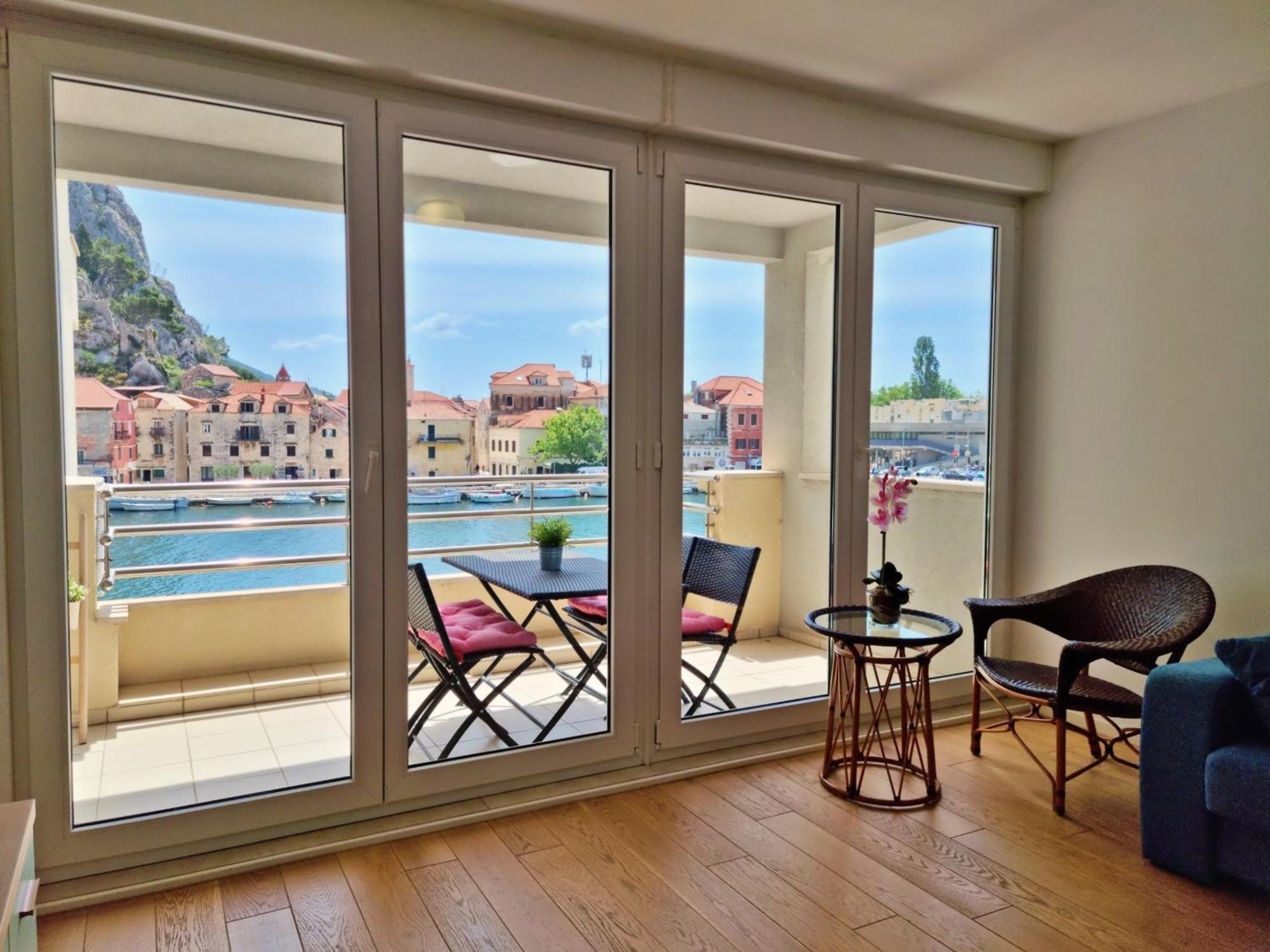 Appartement Mitra Zonata Blue à Omiš Extérieur photo