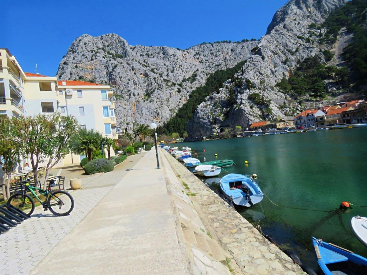 Appartement Mitra Zonata Blue à Omiš Extérieur photo