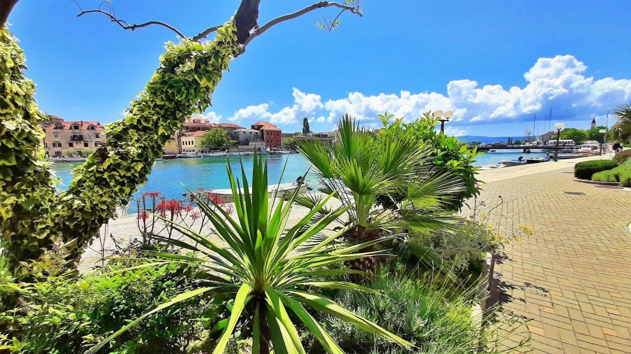 Appartement Mitra Zonata Blue à Omiš Extérieur photo